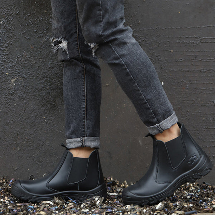 Men's Chelsea Boots with Elastic Side Panels and Reinforced Toe Cap