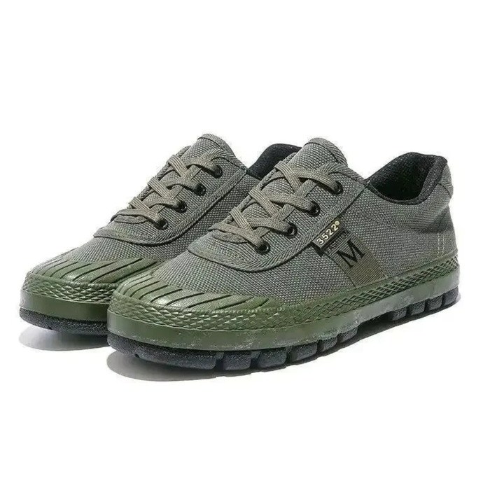 Men's Lace-Up Sneakers with Reinforced Toe Cap and Textured Outsole