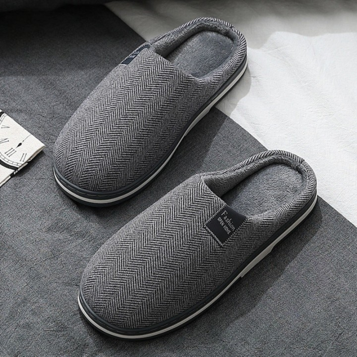 Men's Slip-On Slippers with Herringbone Pattern Upper and Rubber Outsole