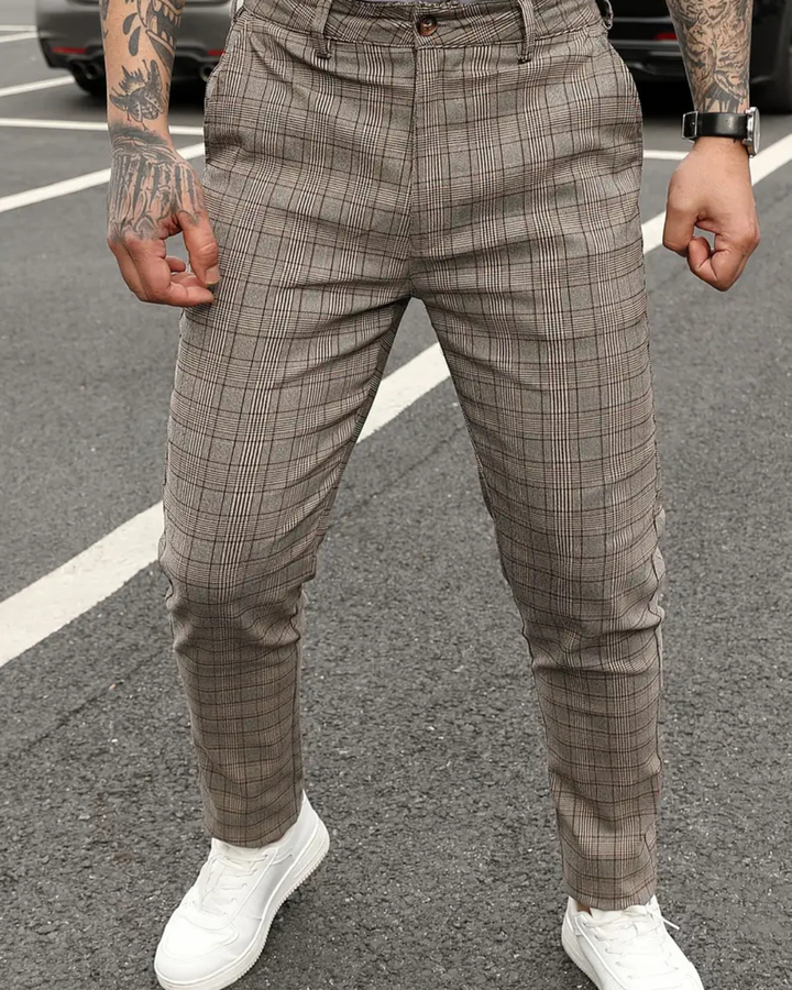 Men's Check Pattern Pants with Button Closure and Side Pockets