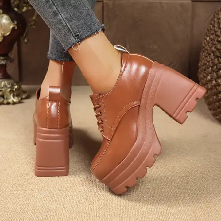 Women's Platform Oxford Shoes with Lace Up Front and Chunky Block Heel