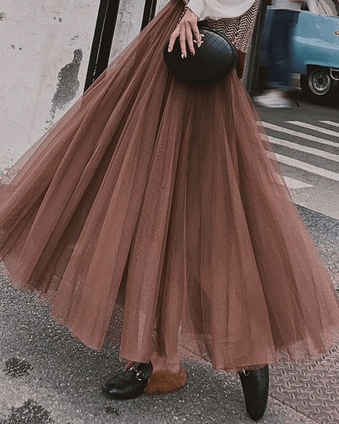 Women's Tulle Maxi Skirt with Elastic Waist and Layered Construction