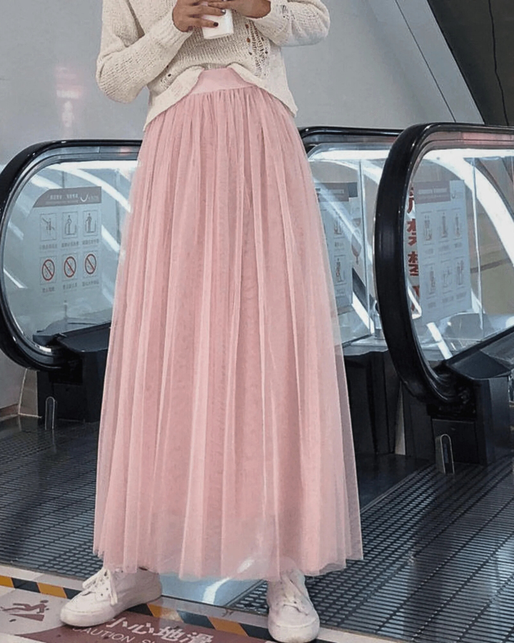 Women's Tulle Maxi Skirt with Elastic Waist and Layered Construction
