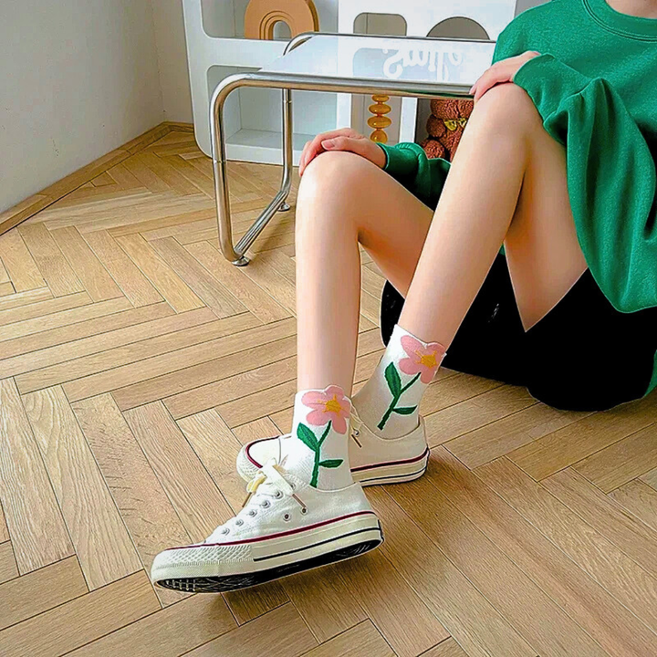 Women's Crew Socks Set with Floral Appliqué Design