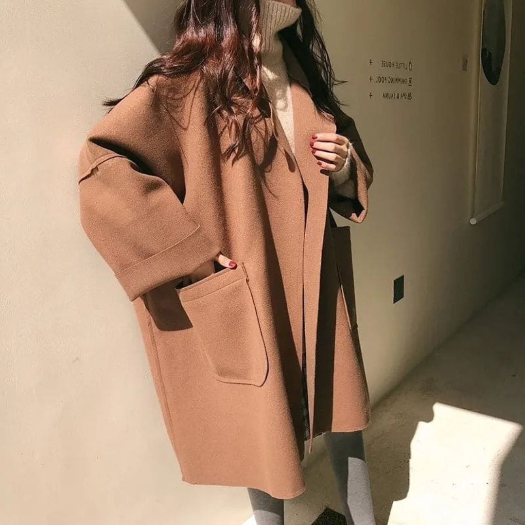 Women's Knee Length Coat with Wide Lapels and Patch Pockets